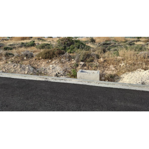 <a href='https://www.spitilemesos.com/view-property/en/5243_central-one__up_motorwayfrom_polemidia_to_germasogeia_land__plot_for_sale/'>View Property</a>